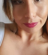 Donna latina, 36 anni, di Milano, magra