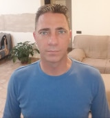 Uomo bianco, 43 anni, di Messina, corporatura normale