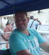 Uomo latino, 32, snello, di Gorizia