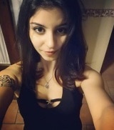 Donna di 24 anni, bianca, normale, da Arezzo