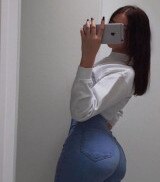 Donna caucasica, 18, magra, di Schio