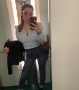 Donna, 26 anni, di Ivrea, corporatura media, caucasica