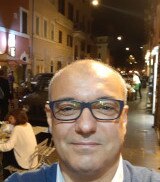 Uomo di Pesaro, corporatura slanciata, 51 anni, Italiano