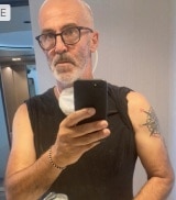 Uomo 59 anni, caucasico, Cosenza, media